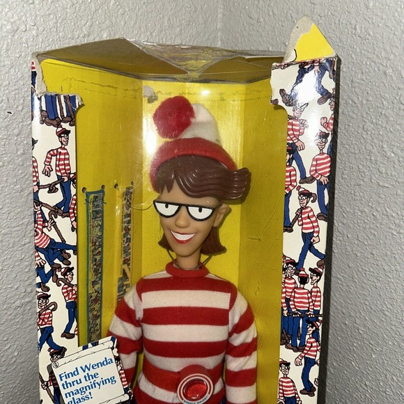 VINTAGE NIB 1991 Mattel 18" Where's Waldo Wenda Doll **TOP OF BOX DAMAGED** - Picture 2 of 12